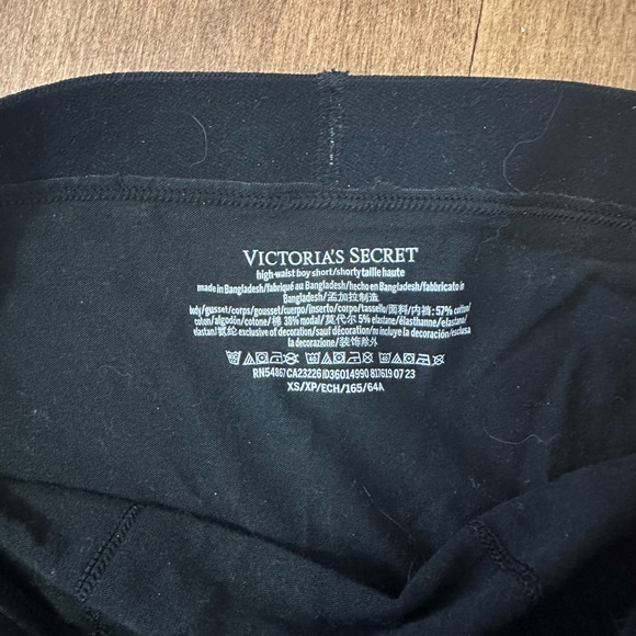 Victorias secret boyshort with Victoria secret band - Picture 3 of 3